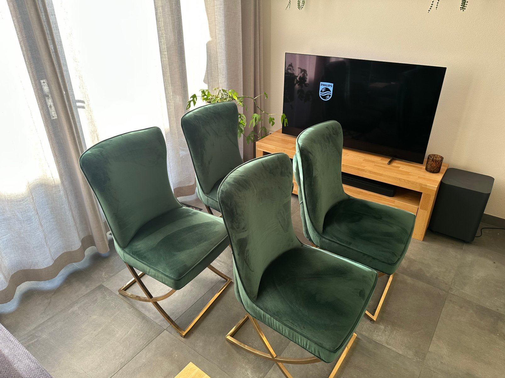 4x Richmond eetkamerstoelen – Groen velvet – Goud onderstel, Huis en Inrichting, Ophalen, Zo goed als nieuw, Overige kleuren, Metaal