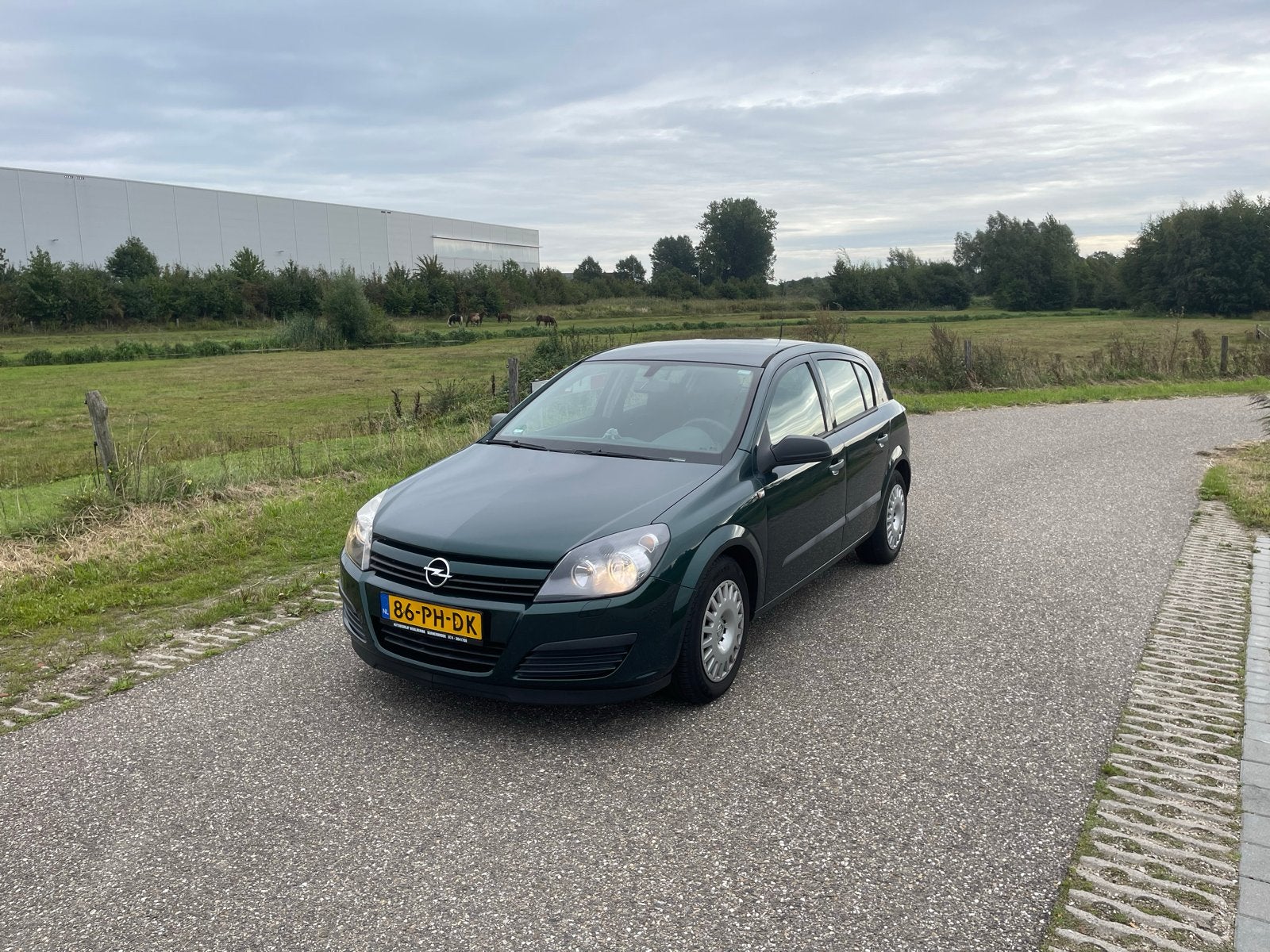 Opel Astra 1.4 16V 2004 Groen, Voorwielaandrijving, Stof, Multifunctioneel stuurwiel, 4 cilinders