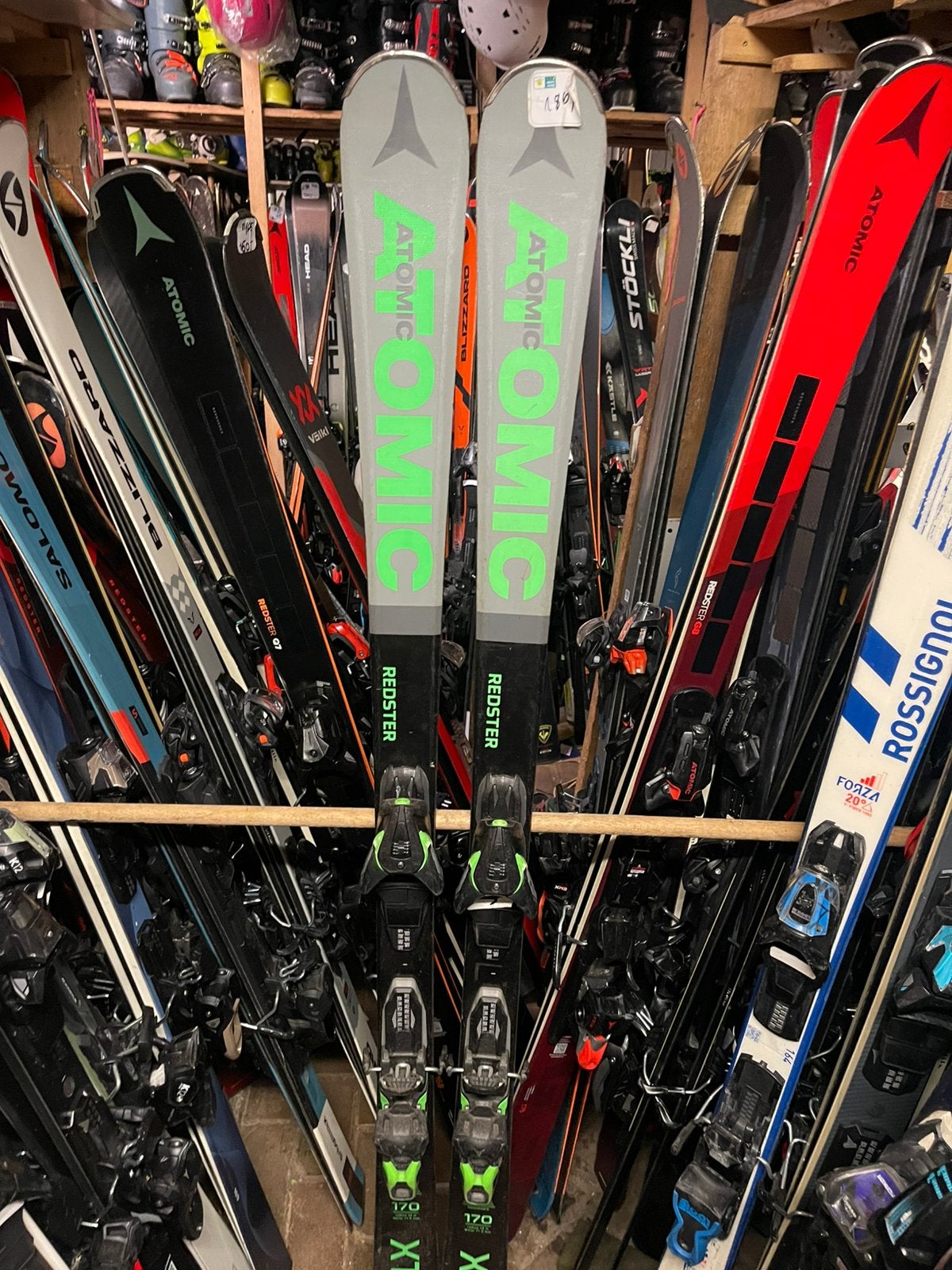 170cm ATOMIC REDSTER XT CARVE SKIS, 160 tot 180 cm, Ophalen of Verzenden, Zo goed als nieuw, Carve