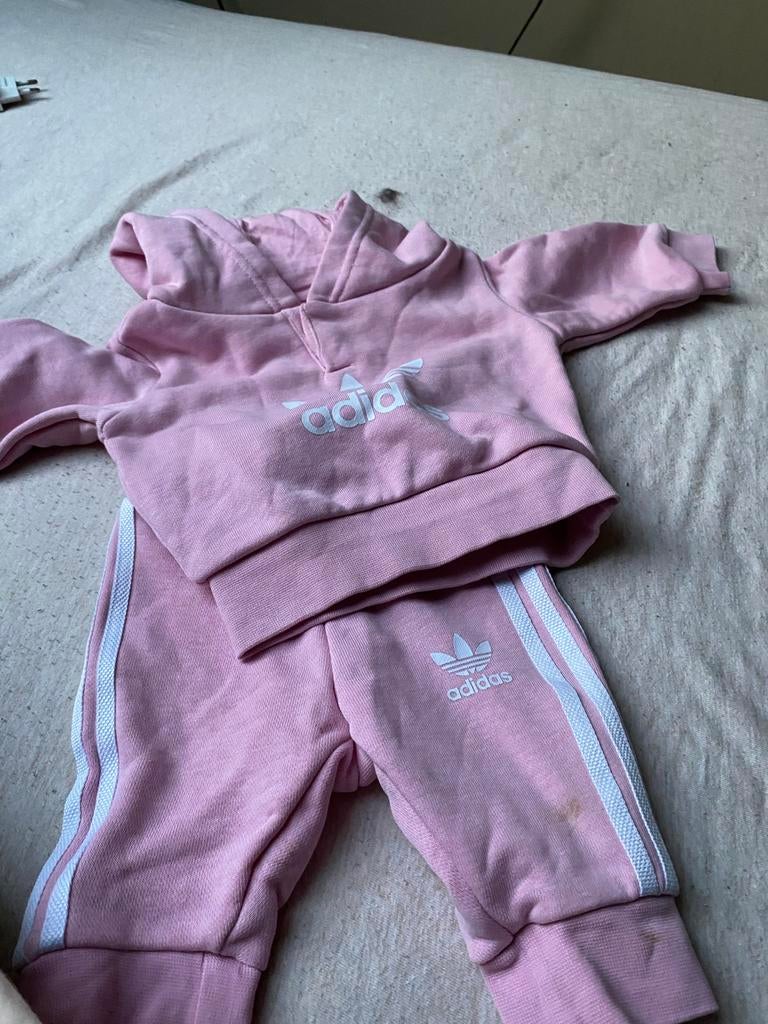 Adidas baby trainingspak roze - maat 50, Ophalen of Verzenden, Gebruikt, Maat 50