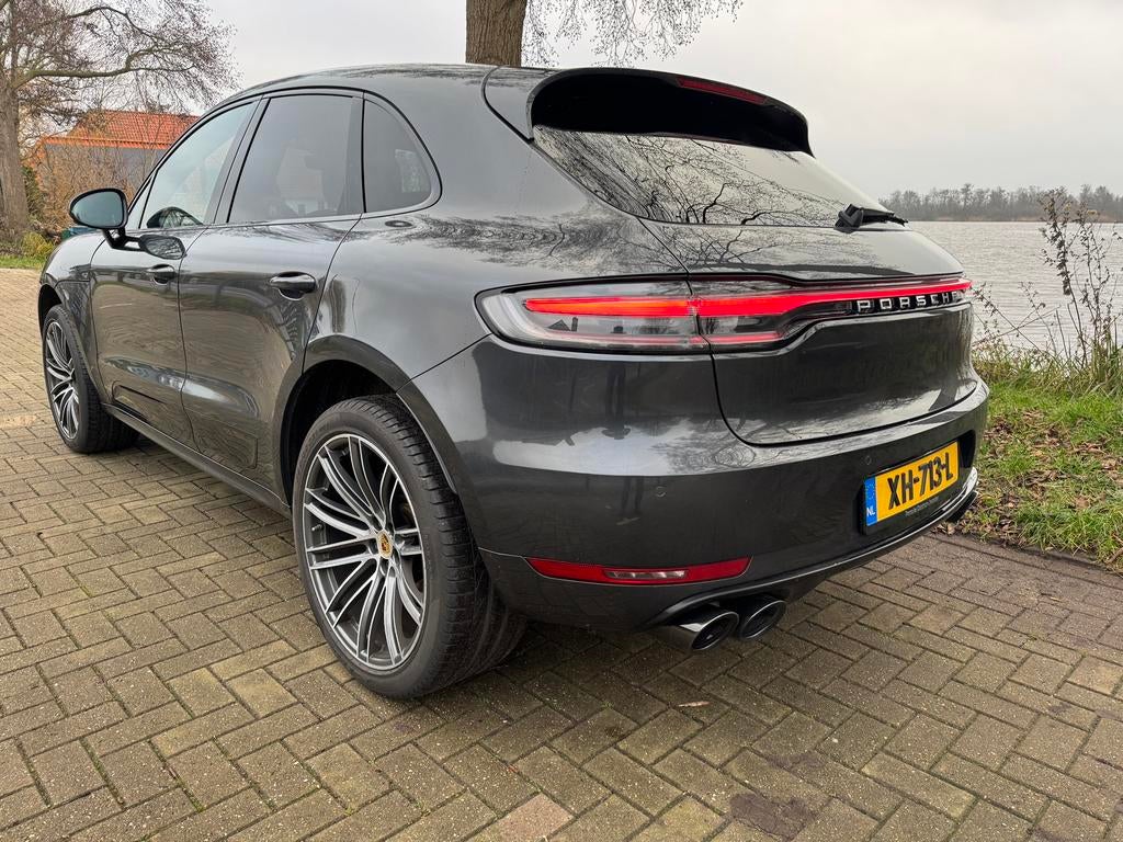 Nieuw staat NL Porsche Macan met 911 turbo velgen 21 inch, Particulier, Te koop