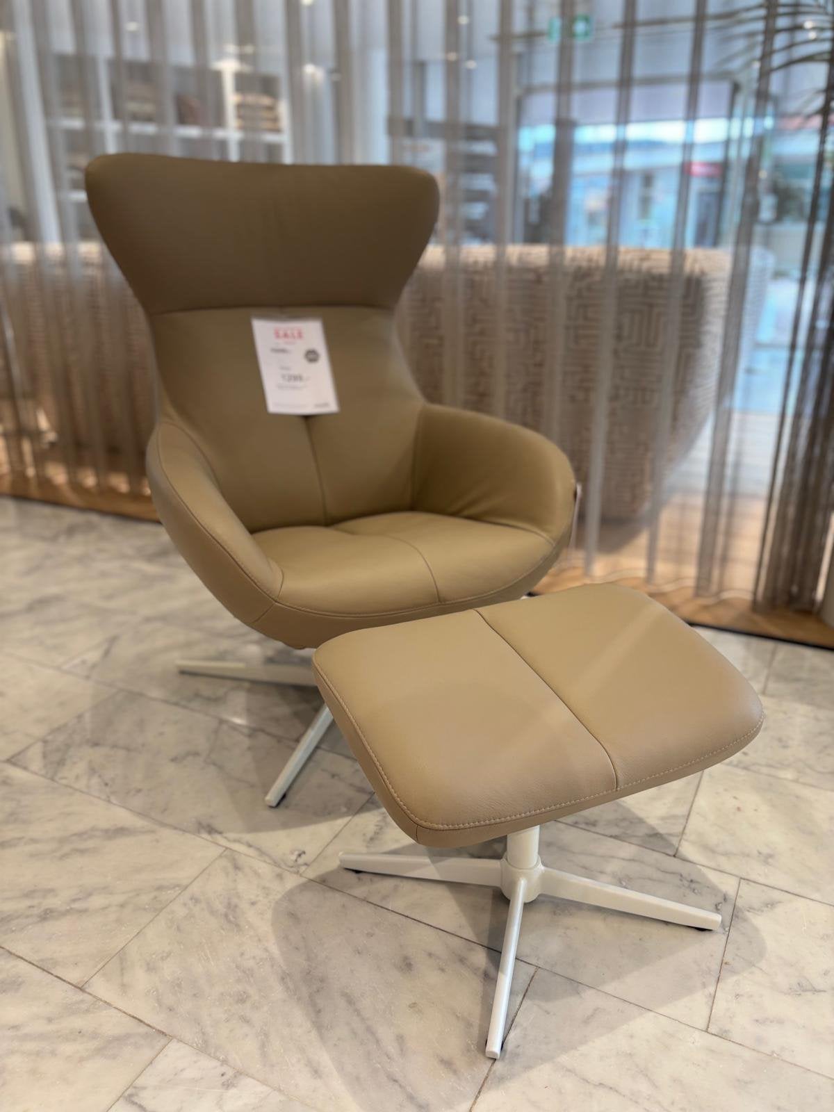 Lucille fauteuil + voetenbank, Ophalen, Zo goed als nieuw, 75 tot 100 cm, 50 tot 75 cm