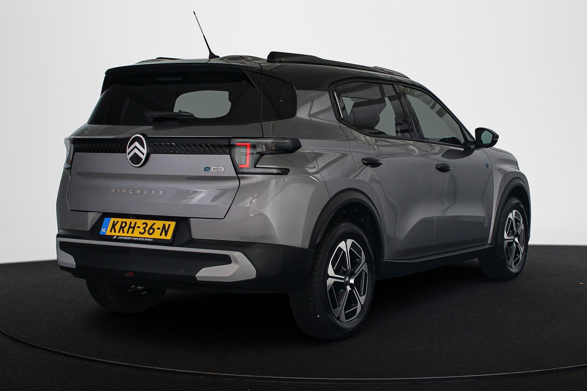 Citroen Ë-C3 Aircross Max 113pk Extended Range 54 kWh Winte, Gebruikt, 327 min, Leder en Stof, Automatische klimaatregeling