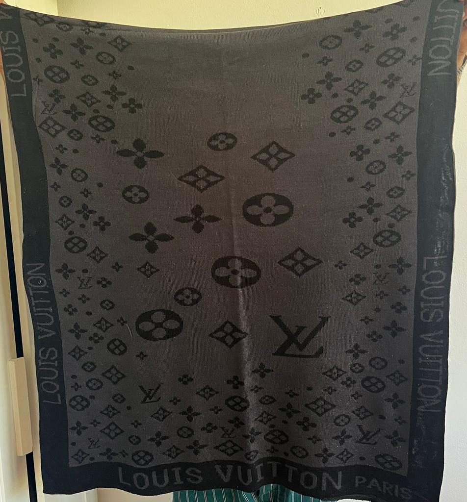 Louis Vuitton Sjaal, Kleding | Dames, Mutsen, Sjaals en Handschoenen, Zo goed als nieuw, Sjaal, Maat 42/44 (L), Ophalen of Verzenden