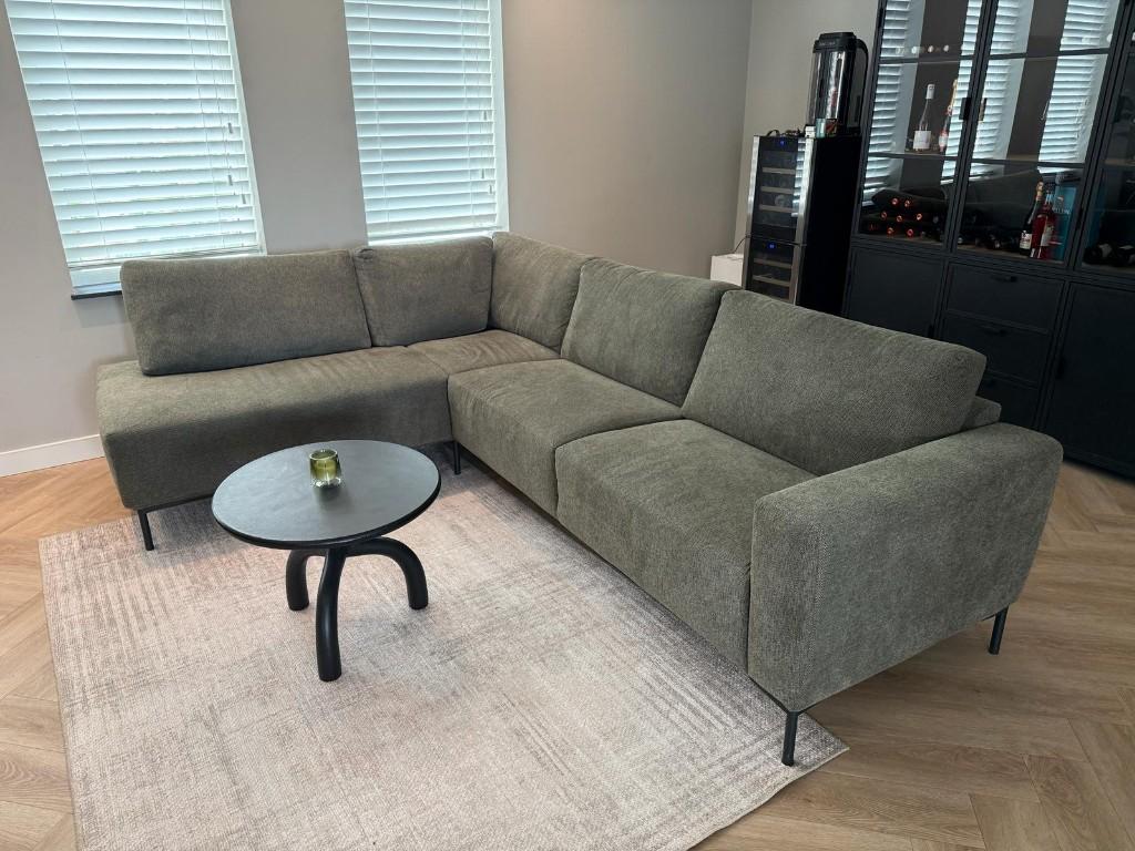 Hoekbank groen/grijs - Woonexpress | €799, Huis en Inrichting, 250 tot 300 cm, Hoekbank, Ophalen of Verzenden, Zo goed als nieuw