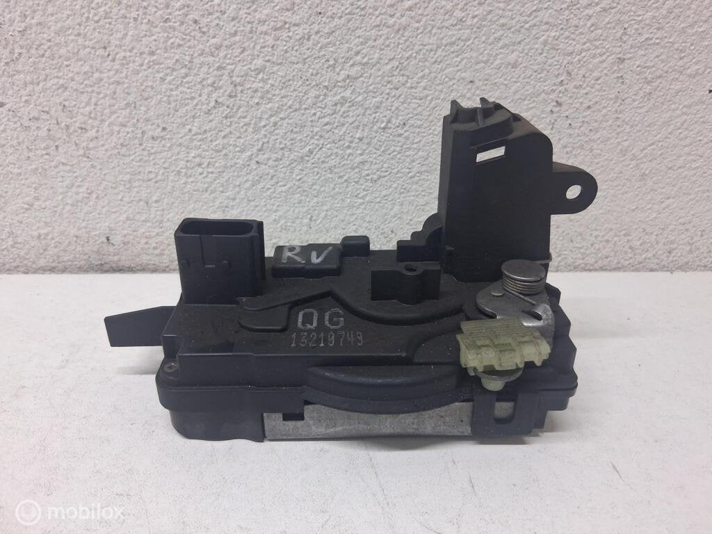 Deurslot mechaniek Rv Opel Astra H ('04-'09) 13210749QG, Gebruikt, Opel, Ophalen of Verzenden