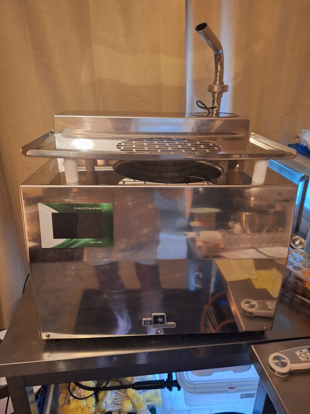 Chocolade tempereer machine 11 kg, Ophalen of Verzenden, Zo goed als nieuw