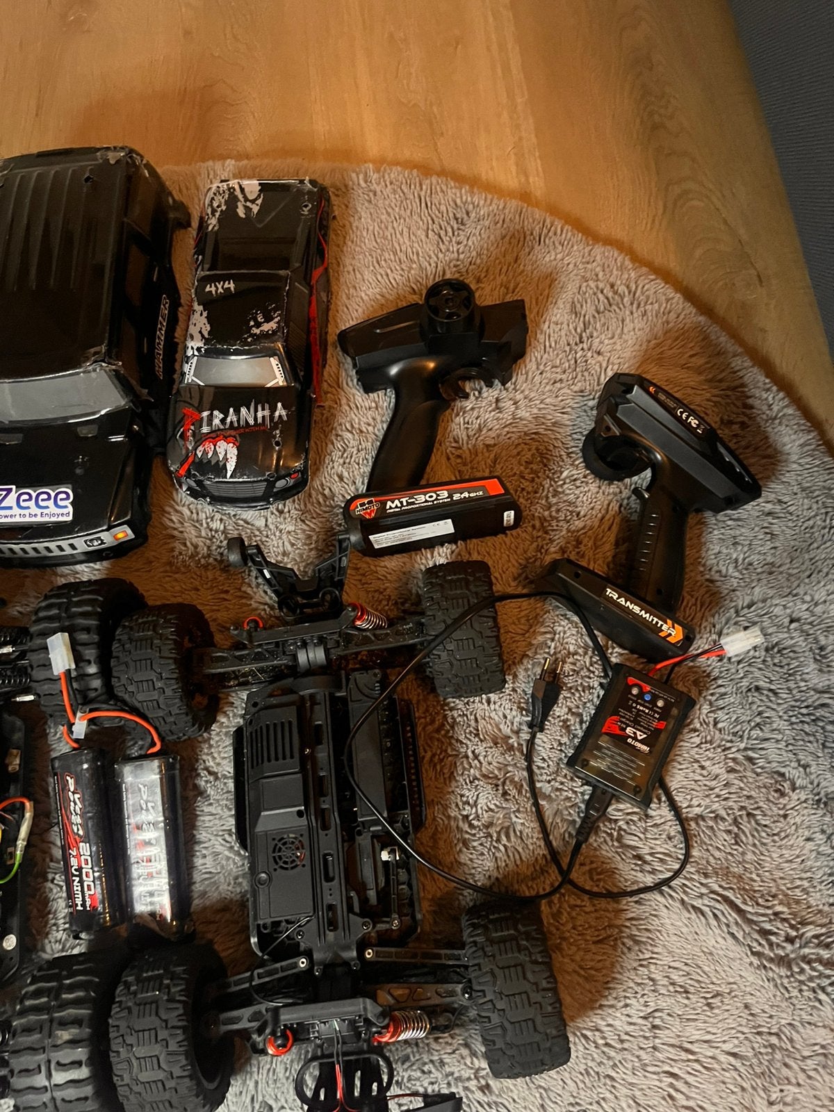 2x RC Auto 1/10 en 1/12 4x4  + Accu's & Zenders, Gebruikt, Auto offroad, Schaal 1:10, RTR (Ready to Run)