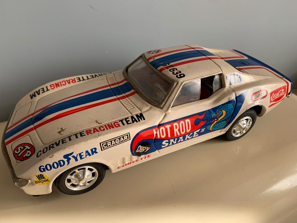 TAIYO JAPAN TIN CORVETTE BATTERY OPETATED BUMP ‘N’ GO CAR., Ophalen of Verzenden, Gebruikt, Auto, Overige merken