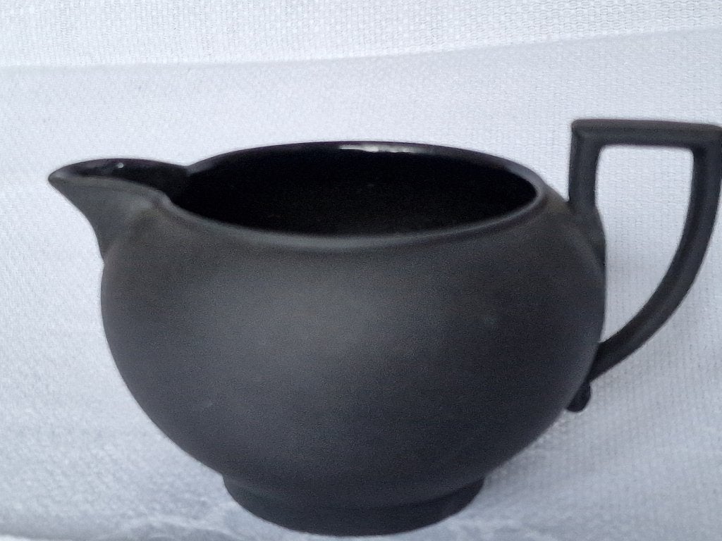 Zwart Wedgwood Roomkannetje, Ophalen of Verzenden
