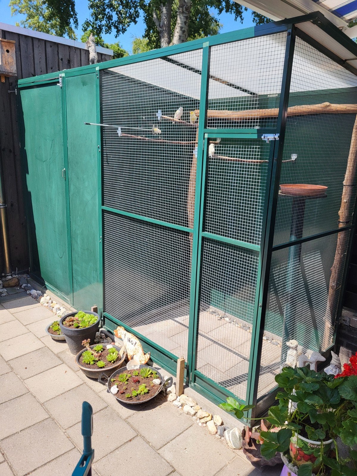 Na 50 jaar stop ik met mijn hobby mooi vogelhok 5 jaar oud, Dieren en Toebehoren, Vogels | Hokken en Kooien, Ophalen, Gebruikt