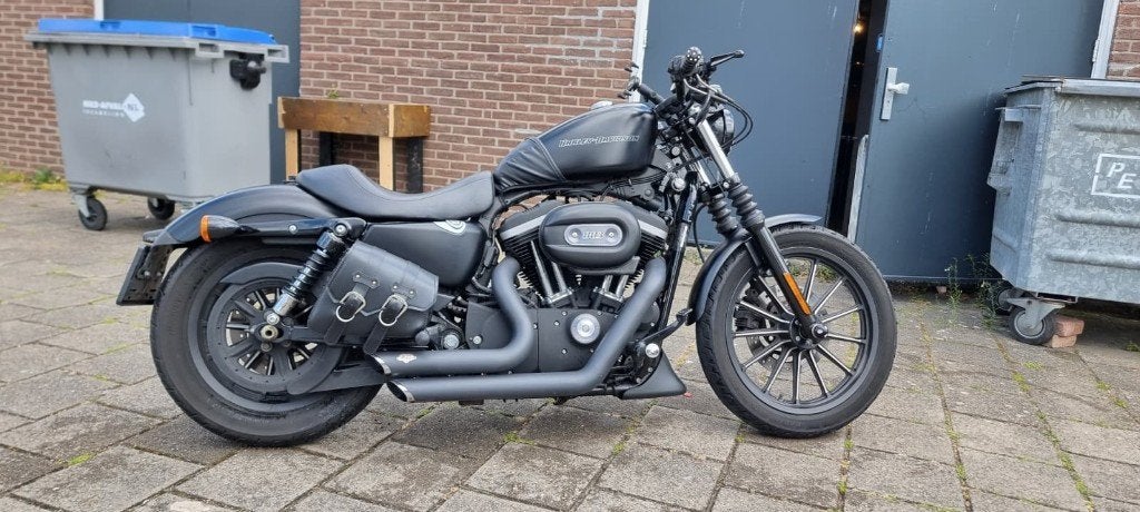 Harley-Davidson XL 883N Sportster Iron (2010) V&H uitlaten, 2 cilinders, Sportuitlaat, Occasion, Chopper