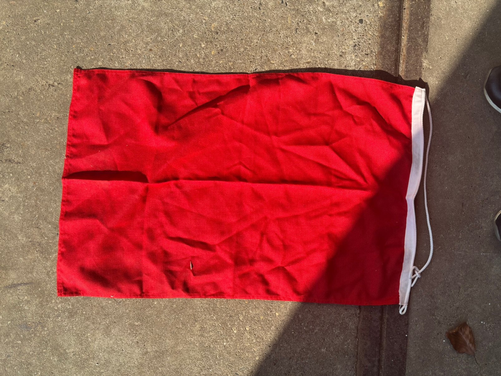 Rood vlag boot, Watersport en Boten, Accessoires en Onderhoud, Ophalen of Verzenden, Zo goed als nieuw, Overige typen