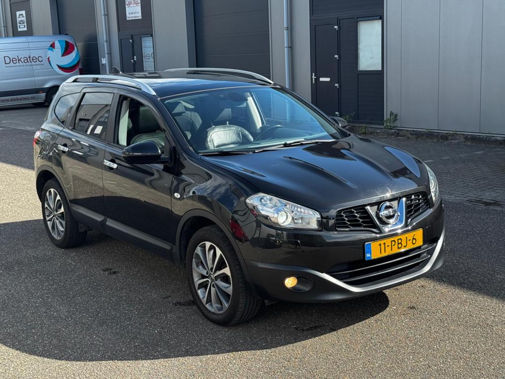 Nissan Qashqai+2 (7persoons) tekna 2.0 VANDAAG 6500, Auto's, 7 stoelen, Zwart, Origineel Nederlands, Handgeschakeld