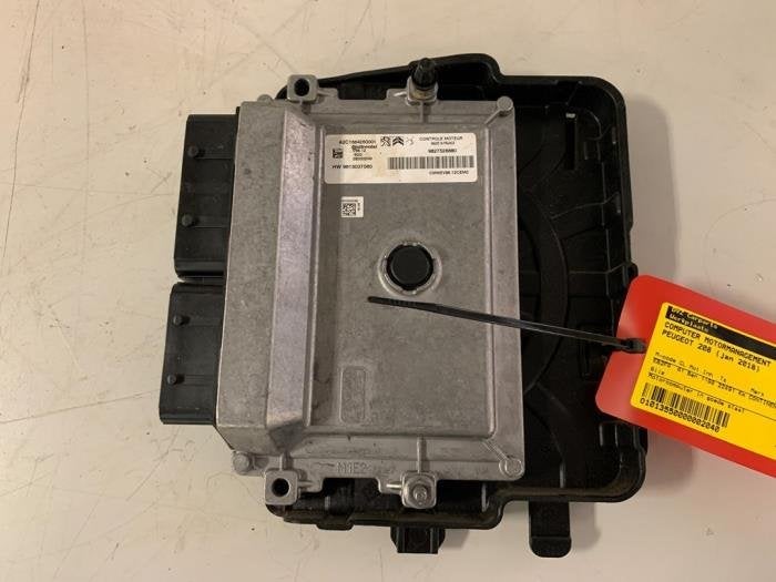 Computer Motormanagement van een Peugeot 208, Auto-onderdelen, Gebruikt, -, -, Ophalen of Verzenden