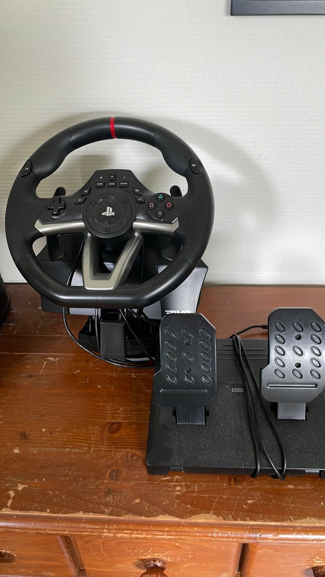 Hori Racing Wheel Apex voor PS4/PS5 met pedalen, Spelcomputers en Games, Spelcomputers | Sony PlayStation Consoles | Accessoires