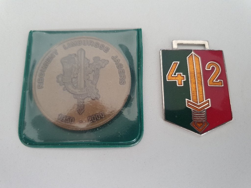 Limburgse Jagers, Verzamelen, Militaria | Algemeen, Verzenden, Landmacht, Nederland, Lintje, Medaille of Wings