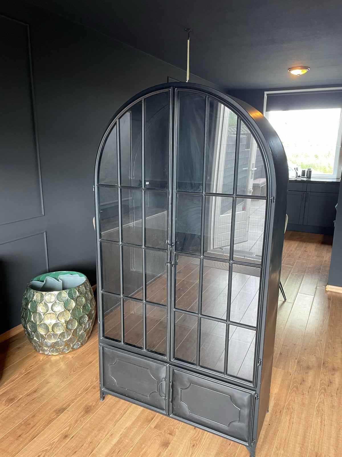 Be pure home: Arcade kast met ronde bovenkast, Gebruikt, Metaal, 150 tot 200 cm, 25 tot 50 cm