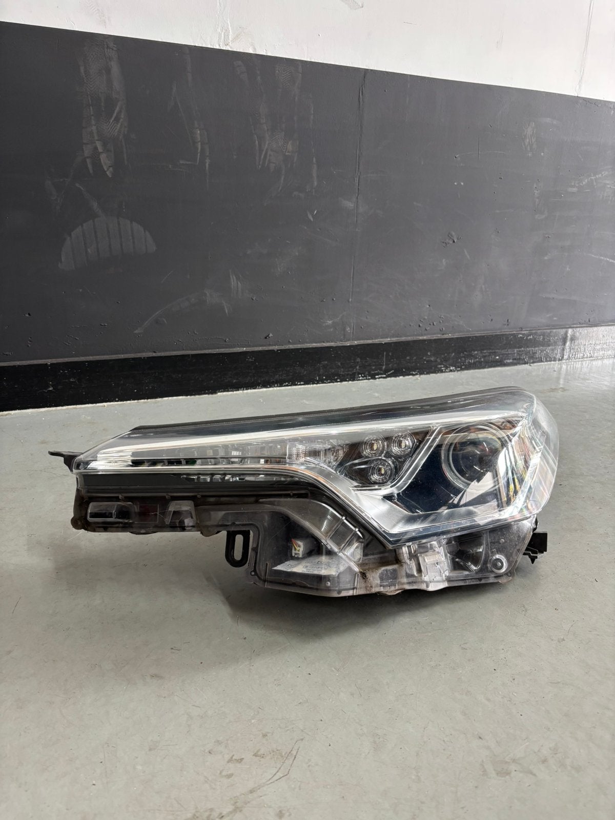 Toyota CHR Koplamp links, Ophalen of Verzenden, Gebruikt, Toyota