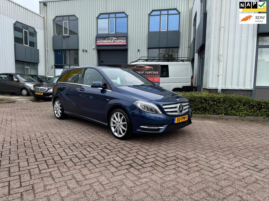 Mercedes-Benz B-klasse 180 Ambition AUTOMAAT!, Euro 5, 1325 kg, 4 cilinders, Blauw