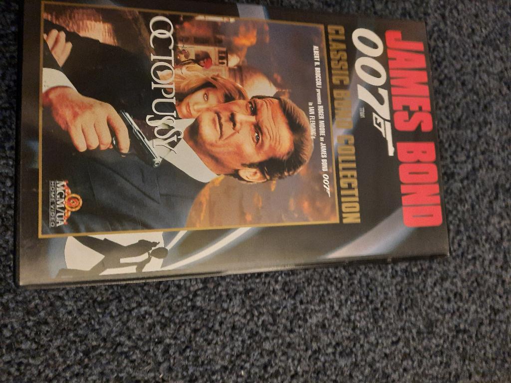 OCTOPUSSY! Top Klassieker met Roger Moore Op VIDEO!, Vanaf 12 jaar, Verzenden, Zo goed als nieuw, Actie en Avontuur