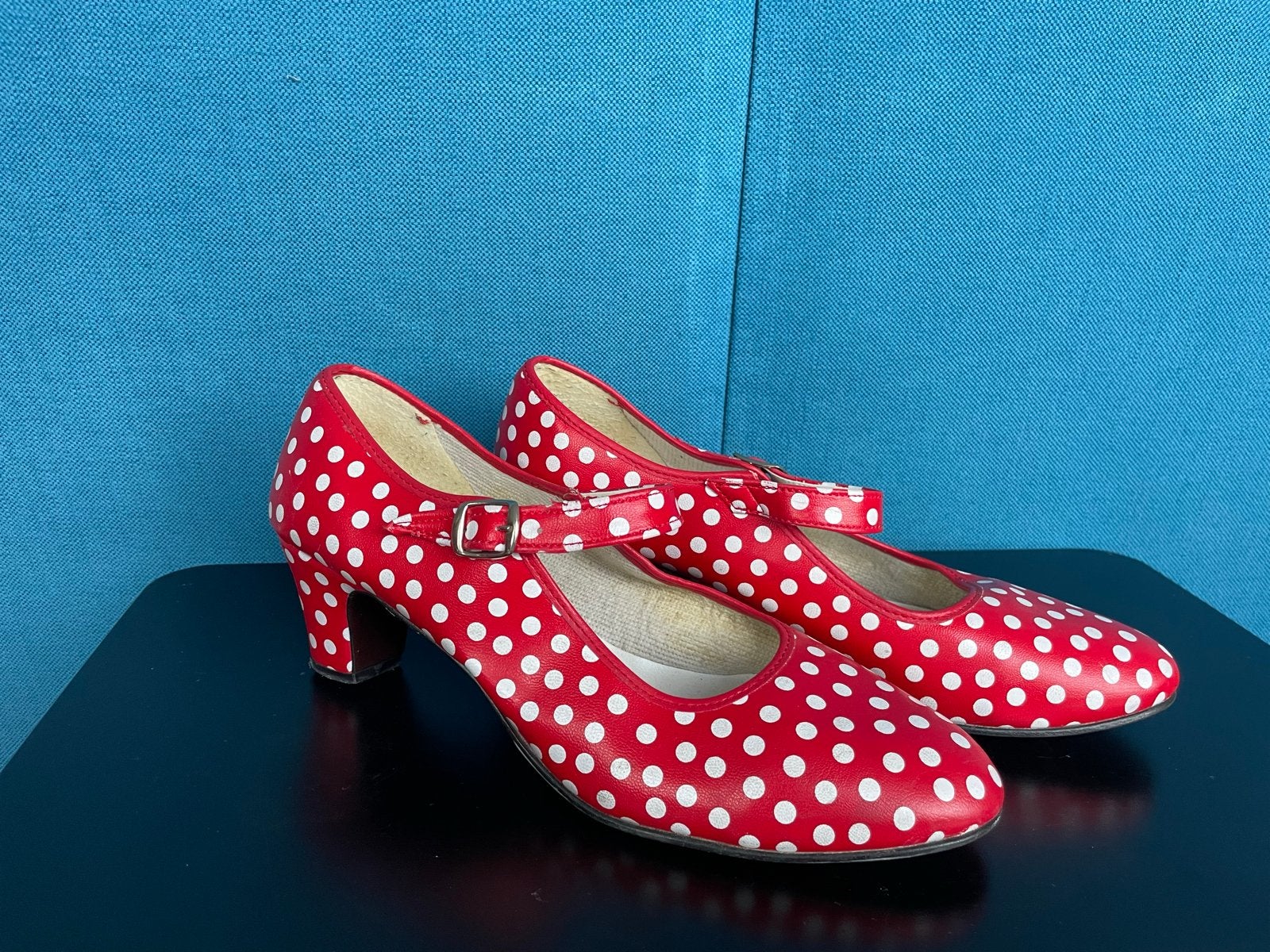 Leuke Spaanse schoenen - Maat 42, Ophalen of Verzenden, Gedragen, Rood, Schoenen met lage hakken