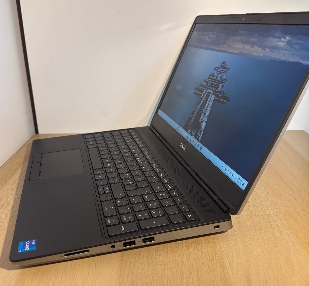 Dell Precision 7560 | i7-11850H | 32GB | 1TB SSD | RTX A2000, Met videokaart, 2 tot 3 Ghz, Dell@com, 1000AA