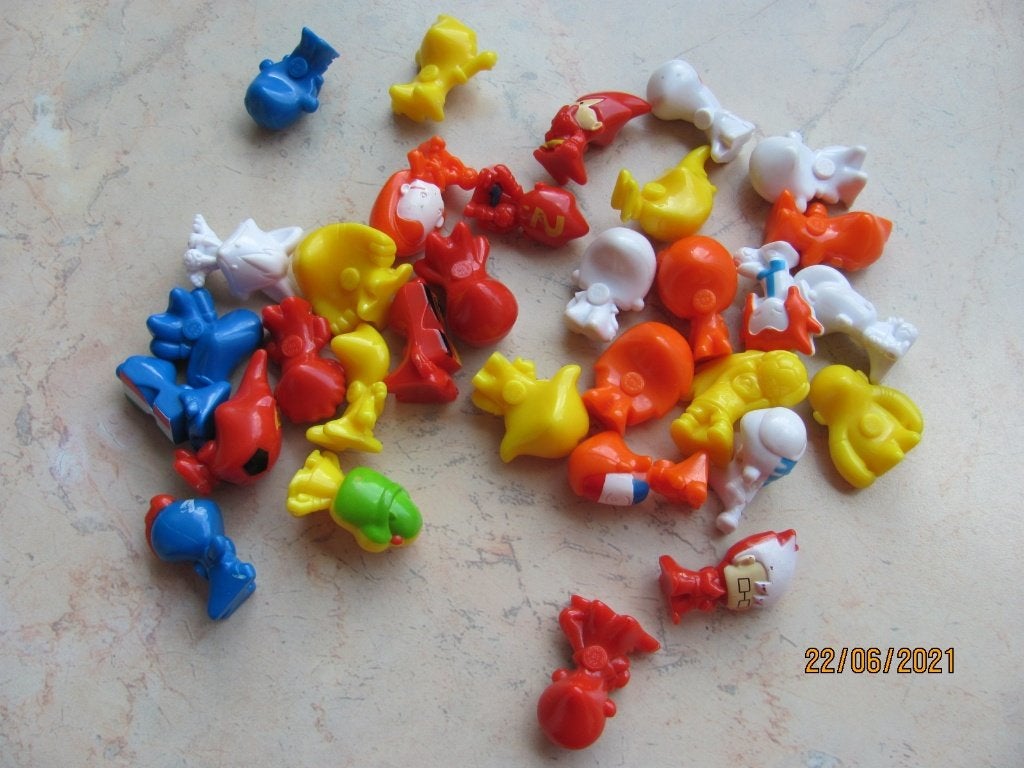 NIEUWSTAAT 16 GOGO's WK 2010 voetbal C1000 Foot Crazy Bones, C1000, Ophalen of Verzenden