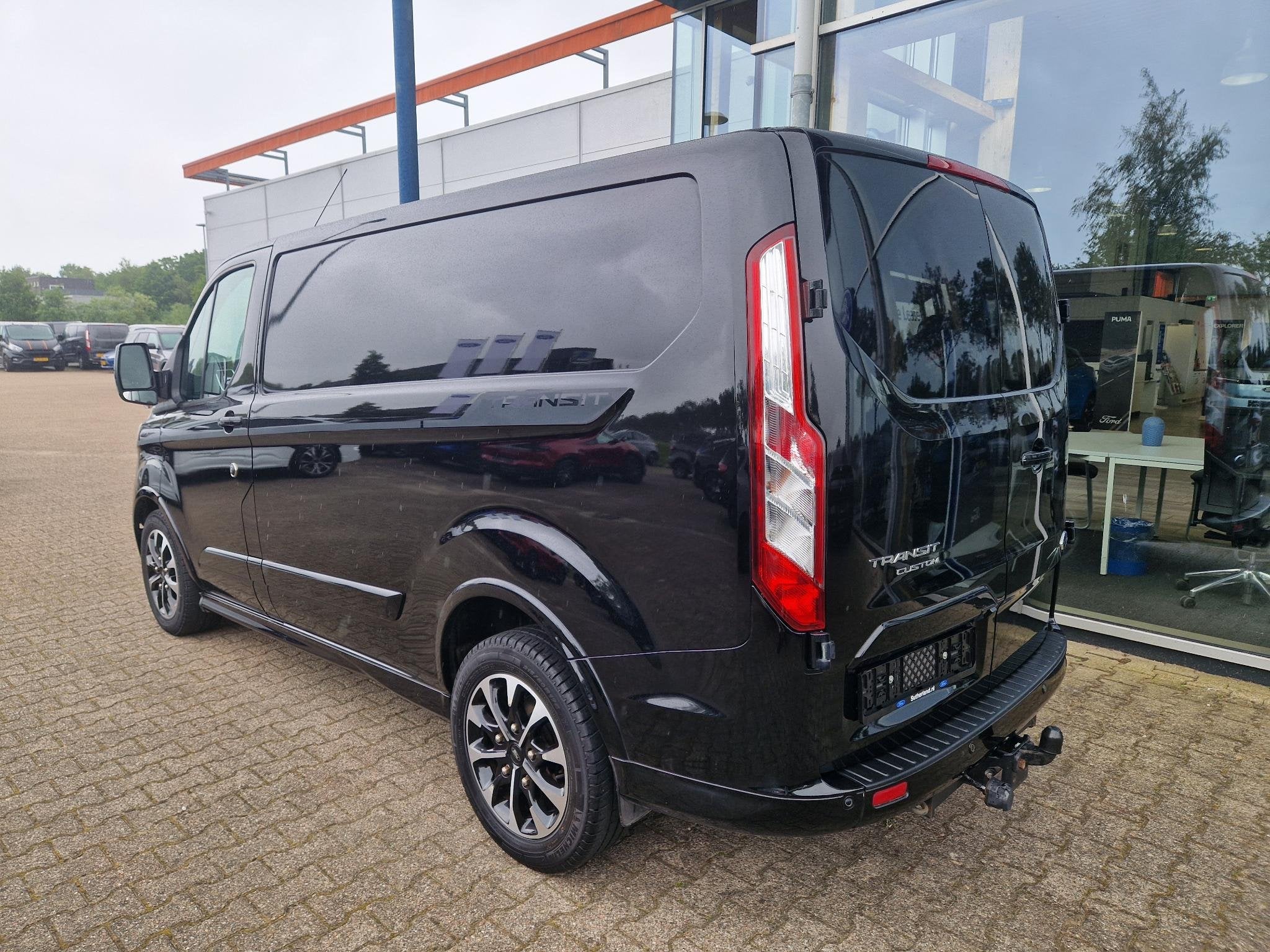 Ford Transit Custom 320 2.0 TDCI L1H1 Sport | 185PK! | ZEER, 15 km/l, Euro 6, 4 cilinders, Leder en Stof