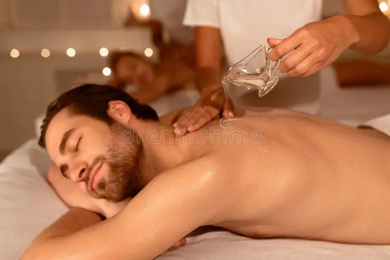 streel en kriebel massage,  contact alleen op WhatsApp