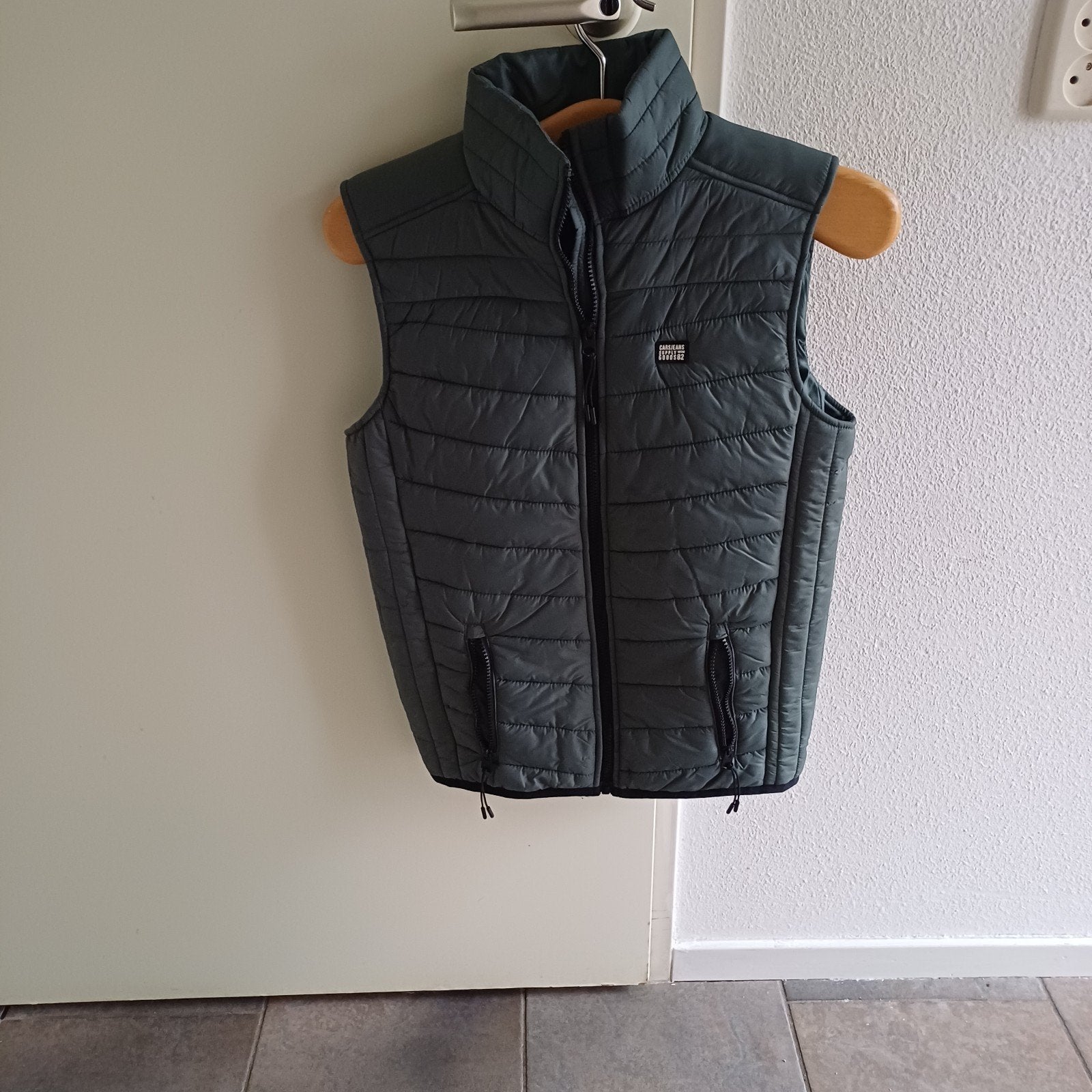 Nieuwe Cars Meisjes bodywarmer mosgroen maat 164, Kinderen en Baby's, Kinderkleding | Maat 164, Meisje, Nieuw, Ophalen of Verzenden