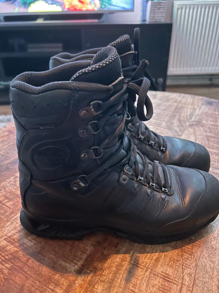 Meindl Wandelschoenen - Zwart, Maat 44, Sport en Fitness, Bergsport en Wandelen, Ophalen, Zo goed als nieuw, Schoenen