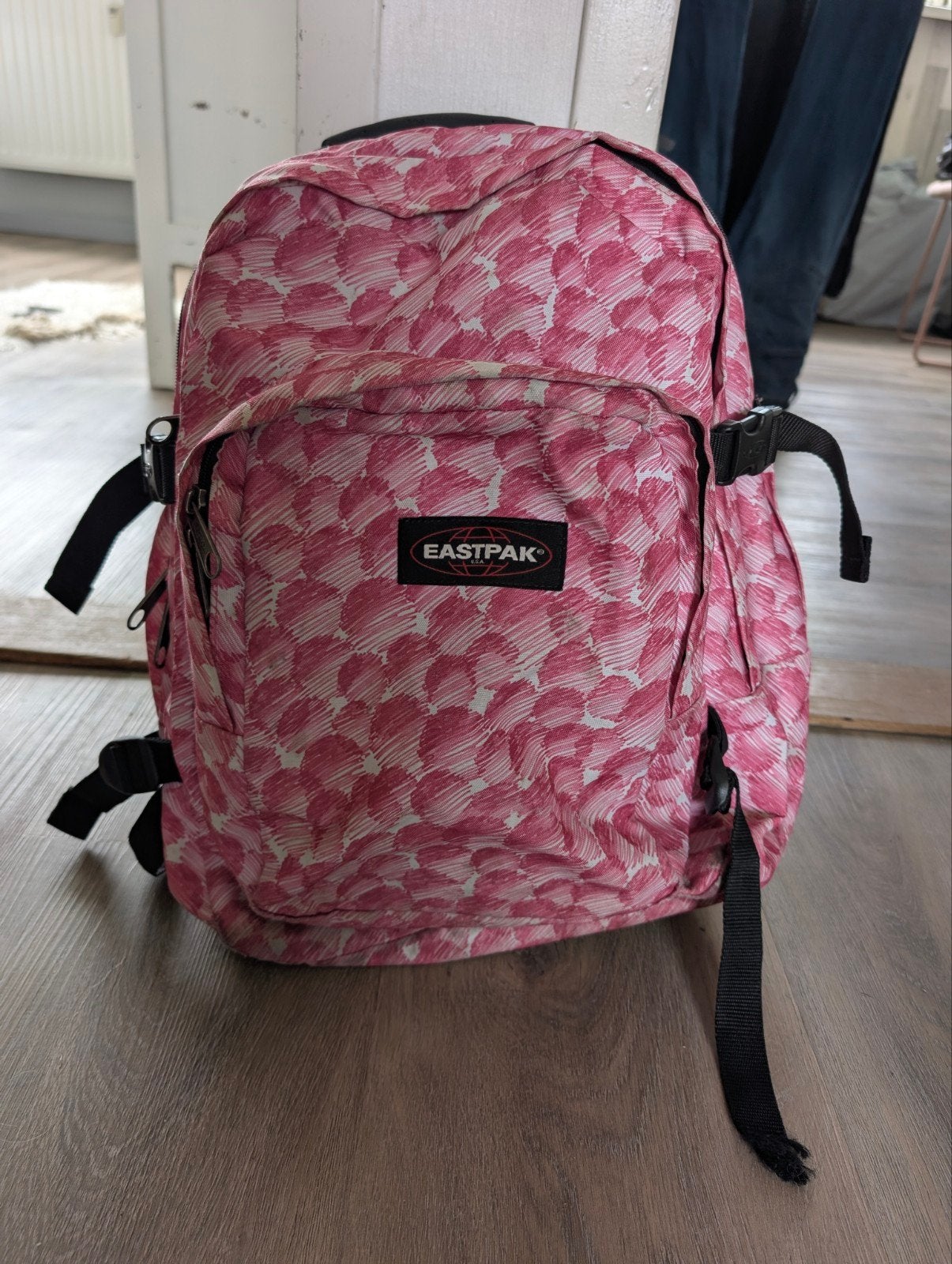 Eastpak rugzak roze met print, Gebruikt, 25 tot 40 cm, Ophalen of Verzenden, 30 tot 45 cm