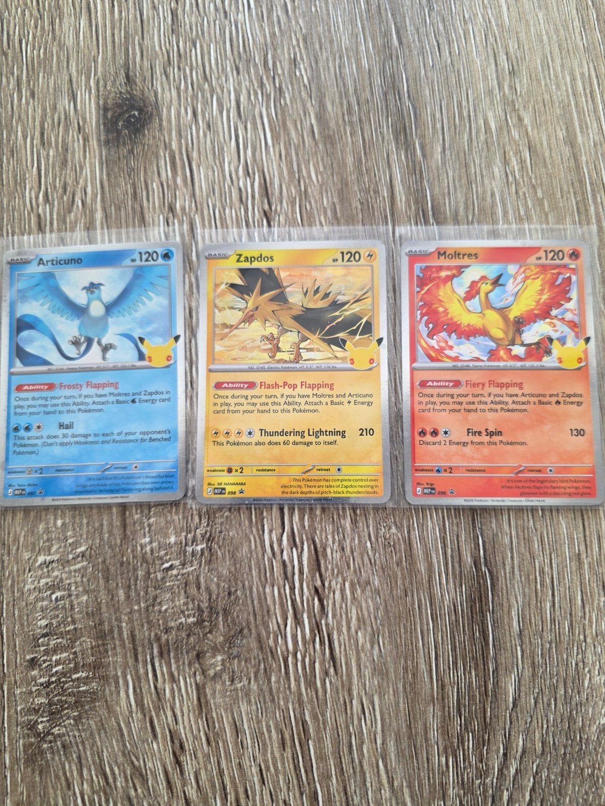 Pokémon Celebrations Birds Set (Articuno, Zapdos, Mo, Hobby en Vrije tijd, Ophalen of Verzenden, Zo goed als nieuw, Meerdere kaarten