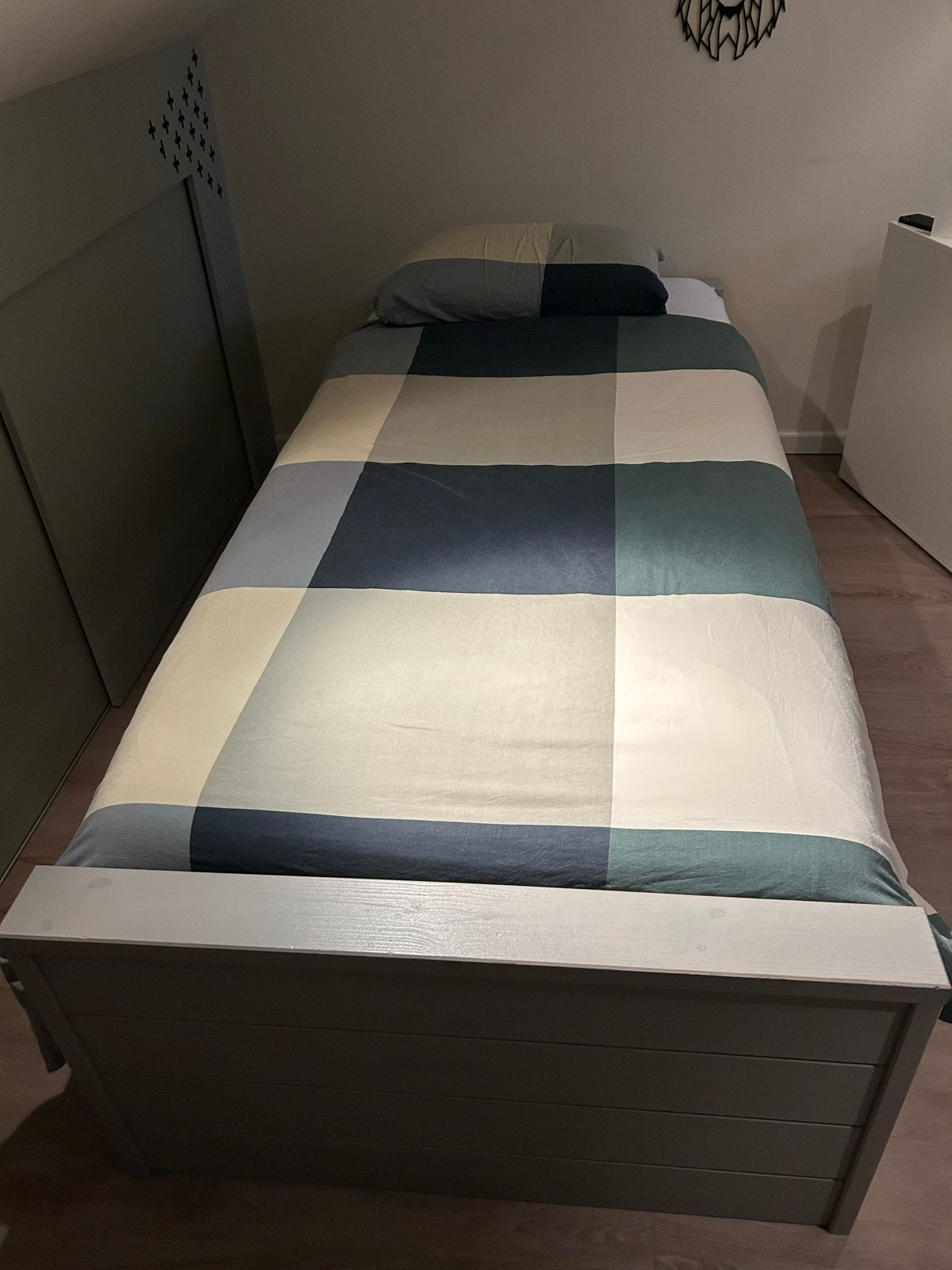 Eenpersoonsbed met lattenbodem en 2 lades, Ophalen, Gebruikt, 90 cm, Eenpersoons
