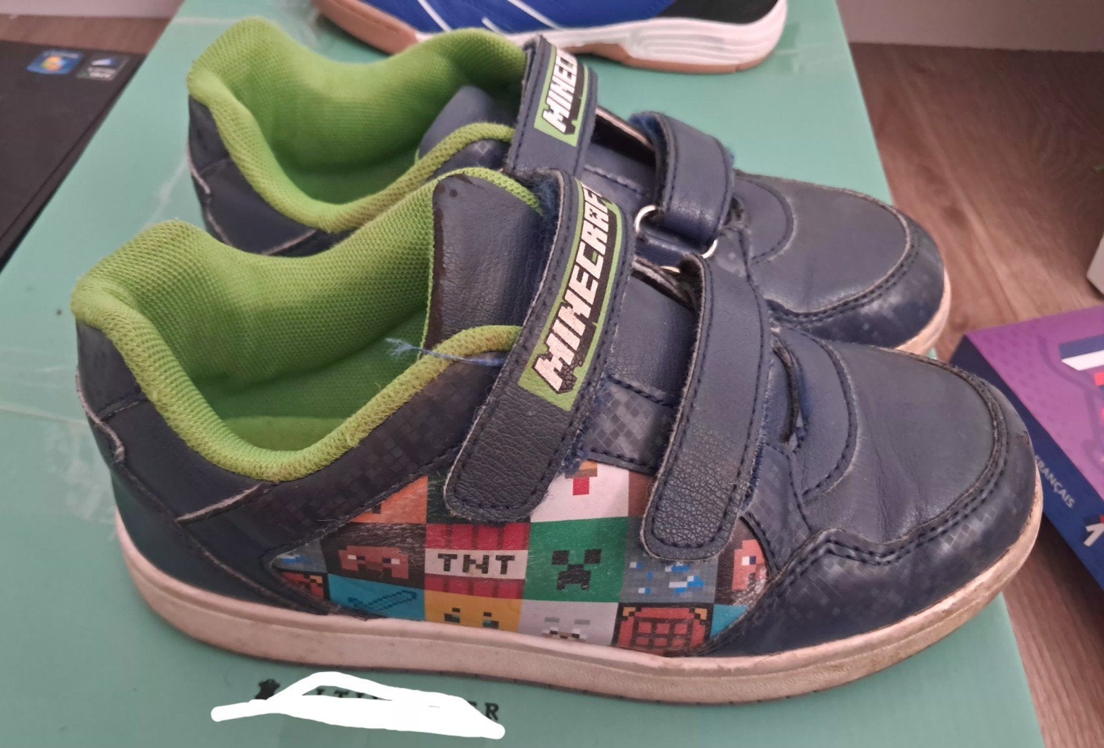 Minecraft sneakers voor jongens - Maat 33, Ophalen, Gebruikt, Jongen, Minecraft
