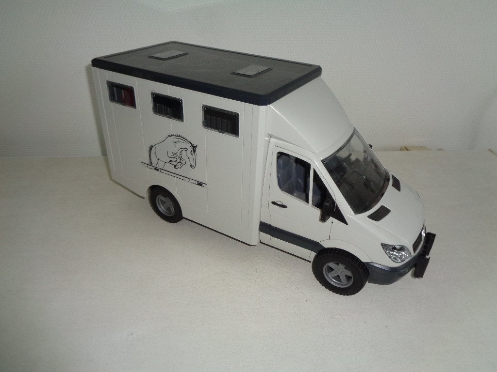 Bruder Paarden transporter. Veewagen.  Als nieuw., Ophalen of Verzenden, Zo goed als nieuw
