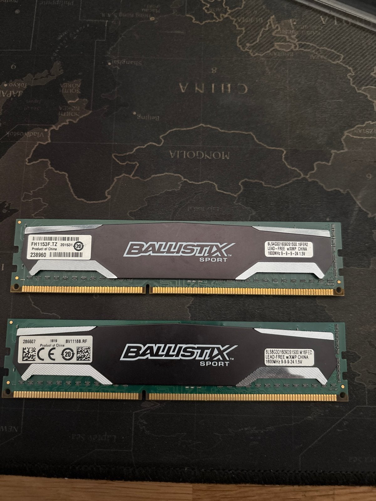 12GB DDR4 RAM (1x4GB, 1x8GB) Ballistix Sport, Gebruikt, Server, DDR4, 8 GB