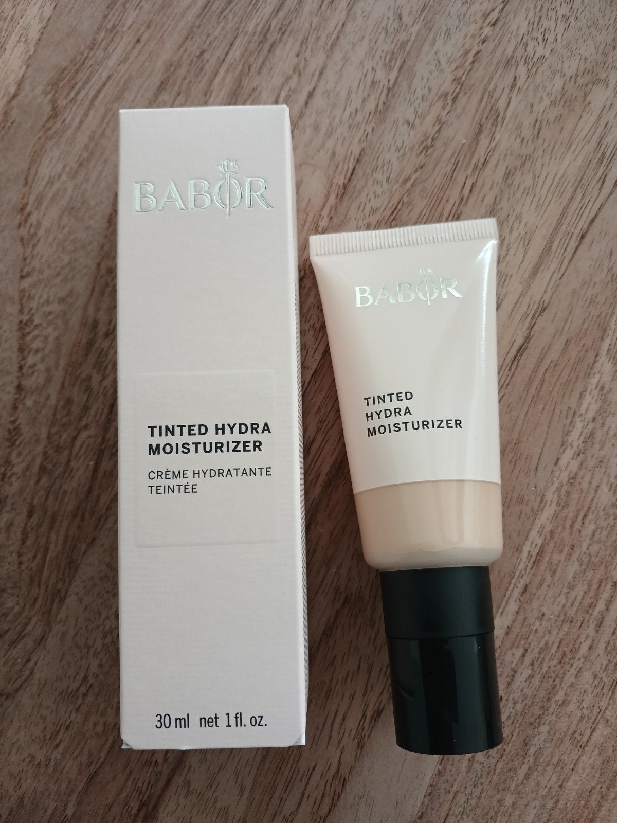 Babor tinten hydra moisturizer 03 Almond, Ophalen of Verzenden, Nieuw, Gehele gezicht