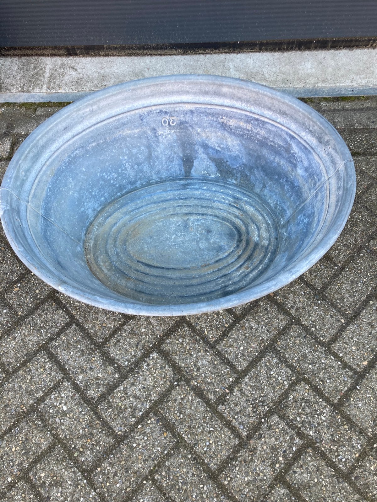 Mooie oude zinken teil ,waterdicht ,in topstaat 45 euro, Ophalen, Zo goed als nieuw, Rond, Hout