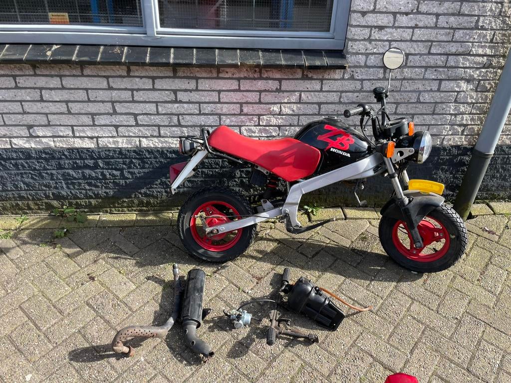 Honda zb50 met kenteken c50 super cub en little bub, Fietsen en Brommers, Brommers | Honda, Ophalen of Verzenden, Overige modellen