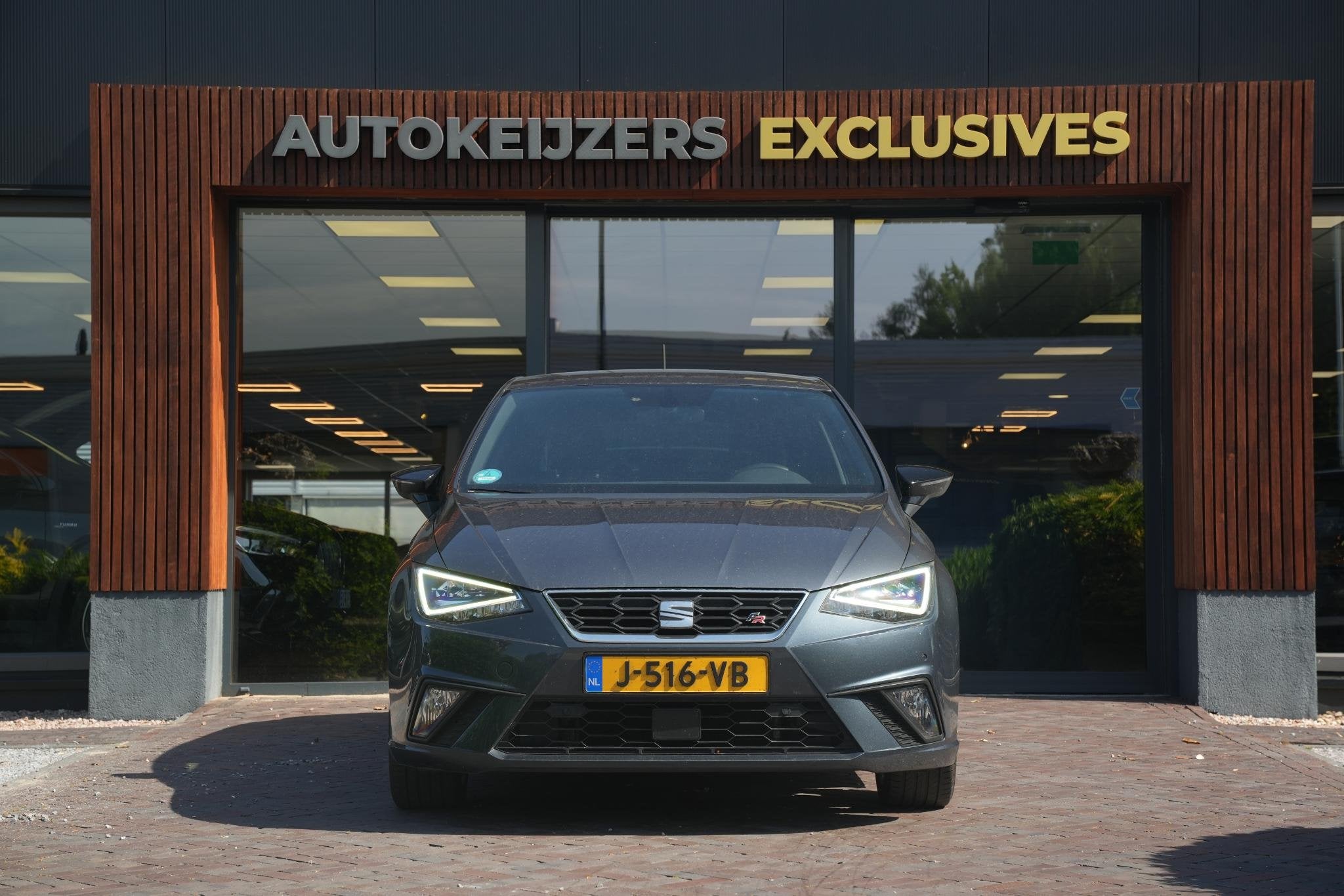 SEAT Ibiza 1.0 TSI FR Business Intense Plus FR Virtual Dash, Voorwielaandrijving, Alcantara, Ibiza, Origineel Nederlands