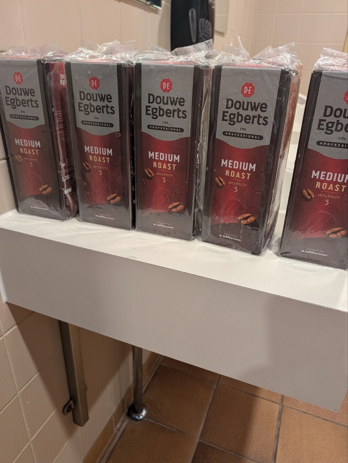 Douwe Egberts Cafitesse Koffie - 5 pakken ontdooid, 10 kopjes of meer, Ophalen of Verzenden, Koffiemachine
