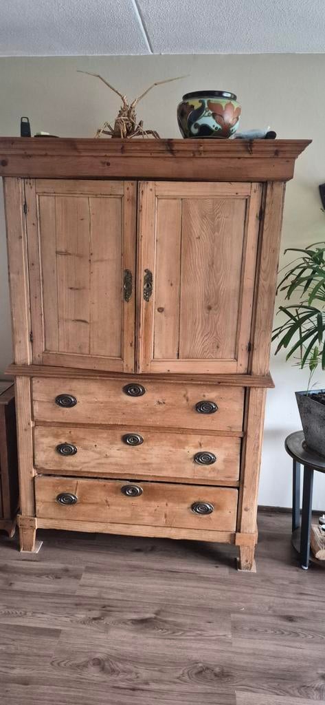 Antieke servieskast van massief grenen - 192x122x52 cm, Antiek en Kunst, Antiek | Meubels | Kasten, Ophalen of Verzenden
