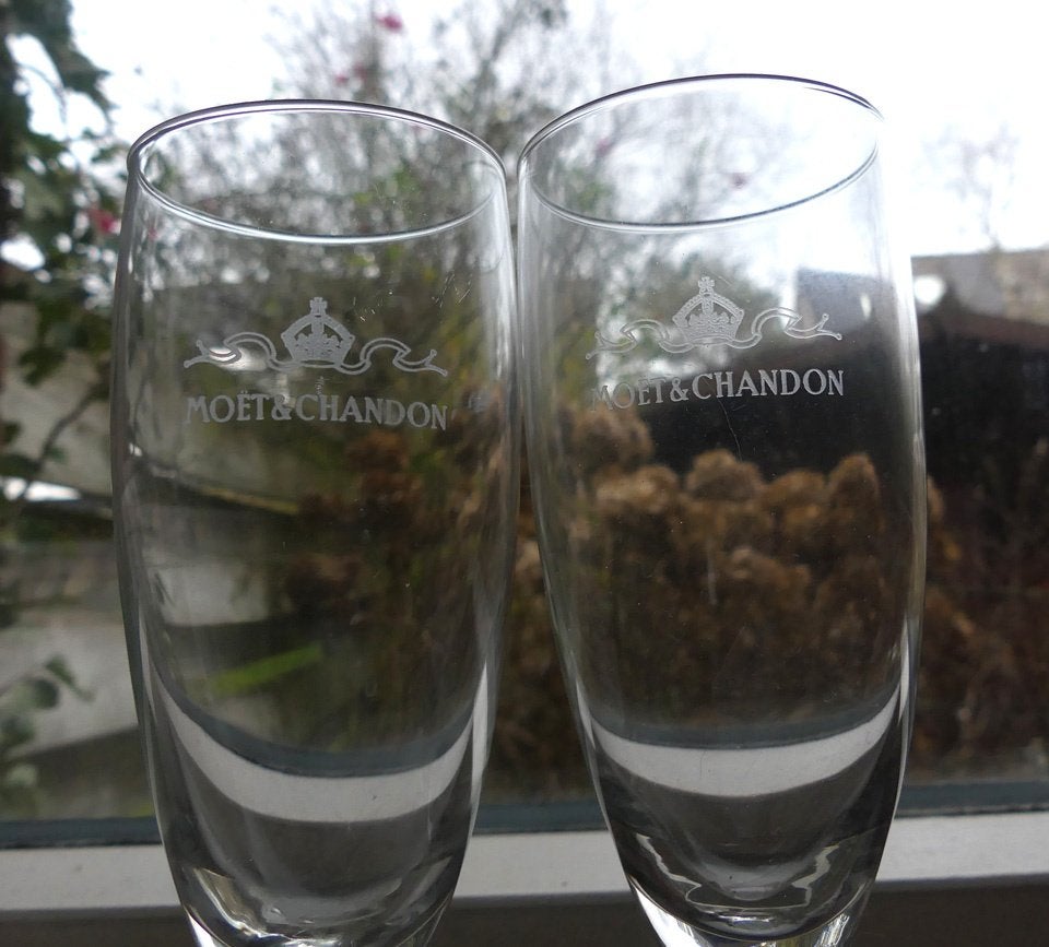 Moët & Chandon champagne glazen 2x champagneglazen, Glas of Glazen, Gebruikt, Ophalen of Verzenden, Glas