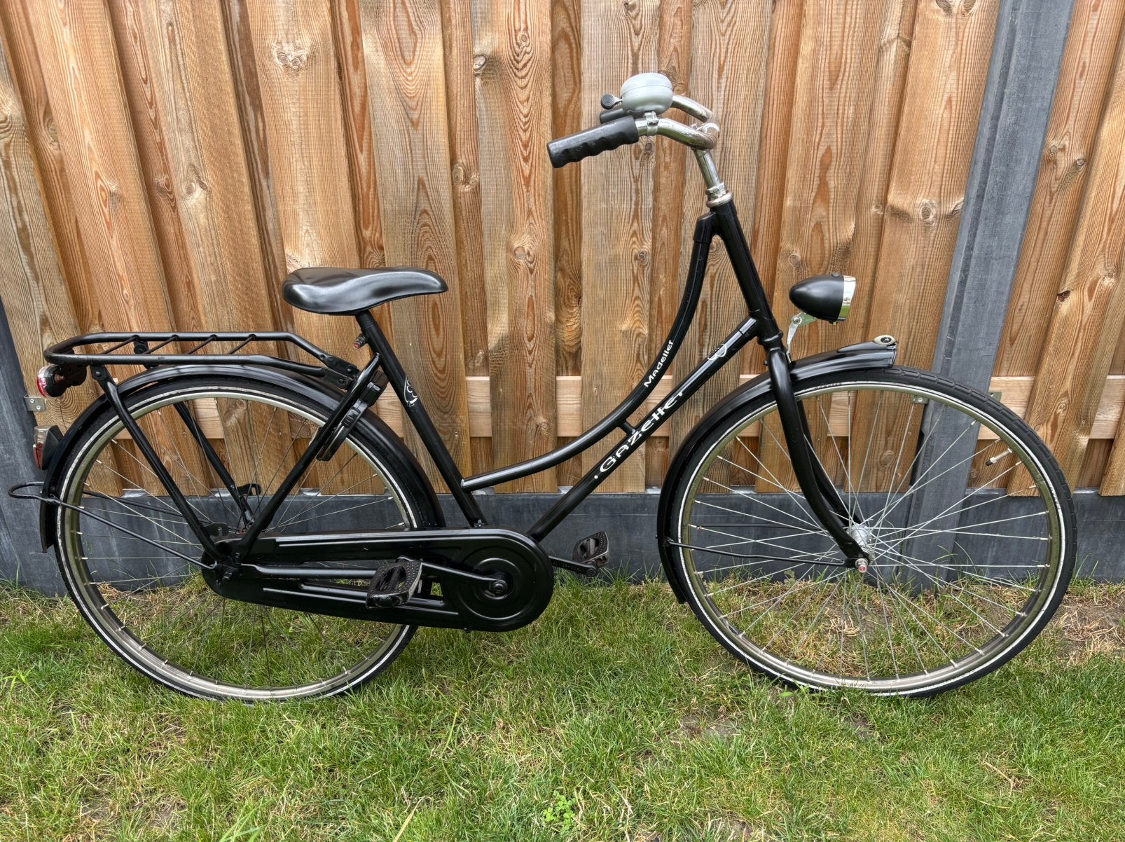 26 inch gazelle madelief zwarte meisjes fiets : oma fiets, Fietsen en Brommers, Fietsen | Dames | Omafietsen, Minder dan 47 cm