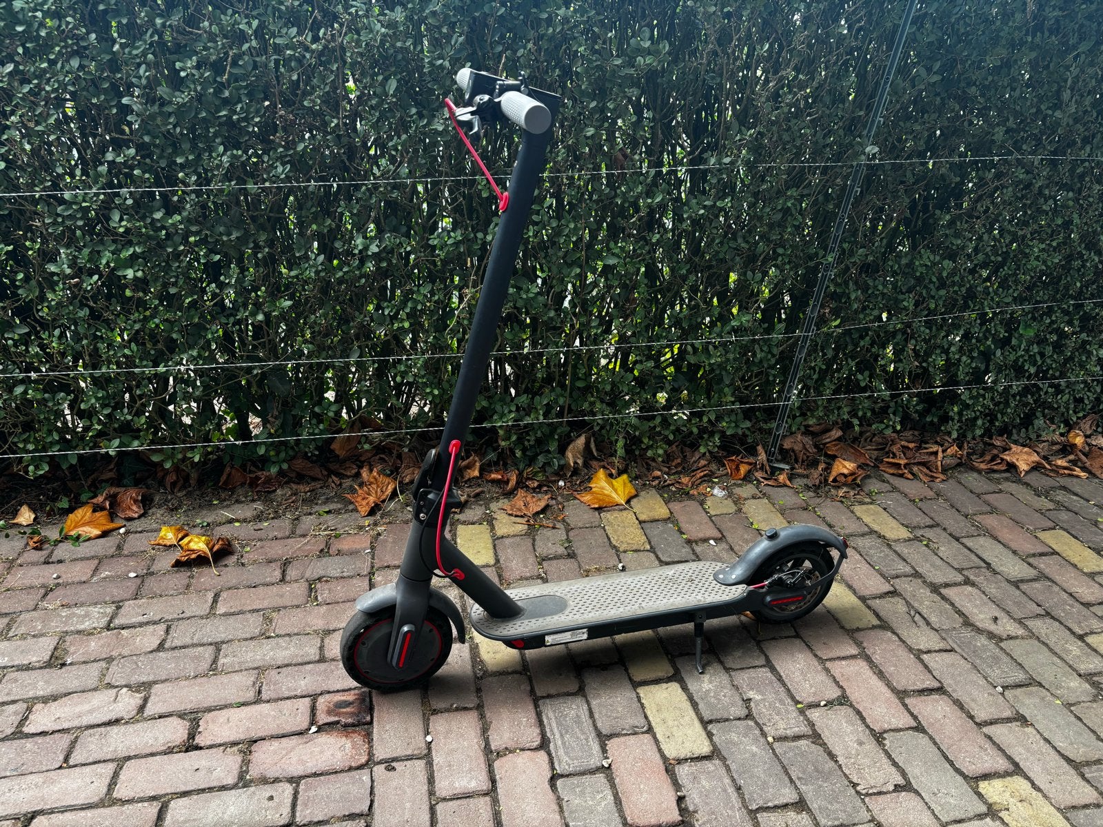 AOVOPRO Tuya elektrische step – compleet, defect, Fietsen en Brommers, Steps, Ophalen of Verzenden, Zo goed als nieuw, Elektrische step (E-scooter)