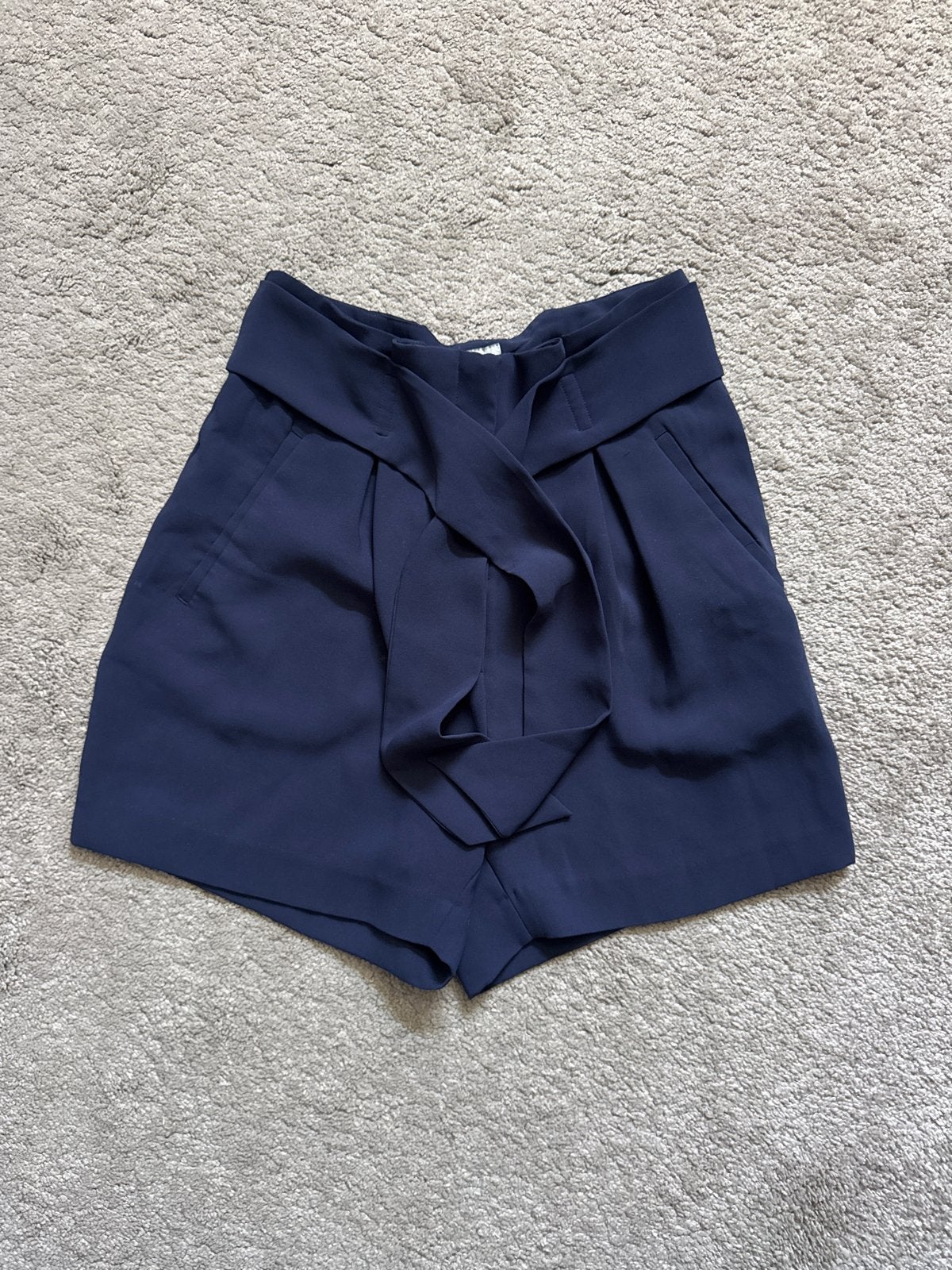 Donkerblauwe shorts met strikdetail mt 36, Kort, Blauw, Ophalen of Verzenden, Zo goed als nieuw
