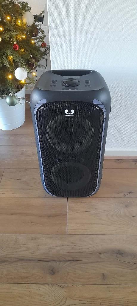 fresh and rebel party loud l, Overige typen, Zo goed als nieuw, 120 watt of meer, Ophalen
