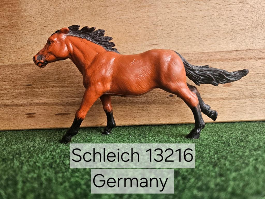 Schleich 13216 Fullblood Horse uit 1991, Ophalen of Verzenden, Zo goed als nieuw, Paard, Beeldje of Figuurtje